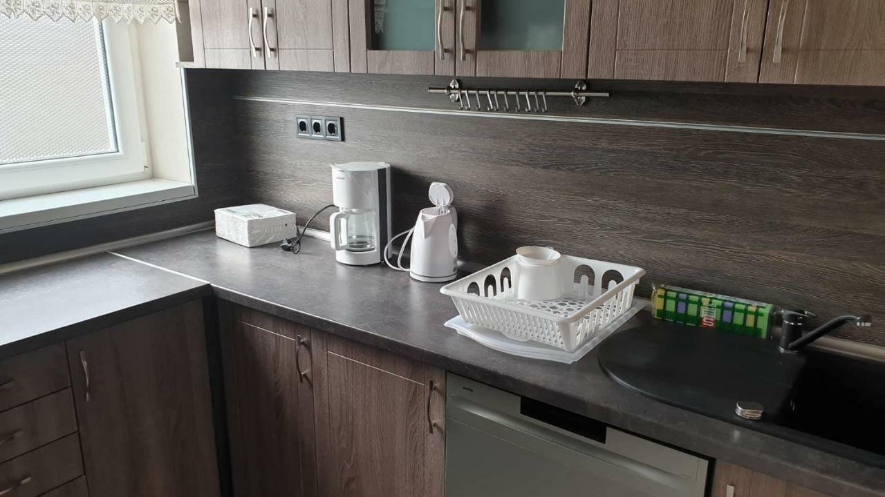 Aqua Apartman Tiszaújváros Exterior foto